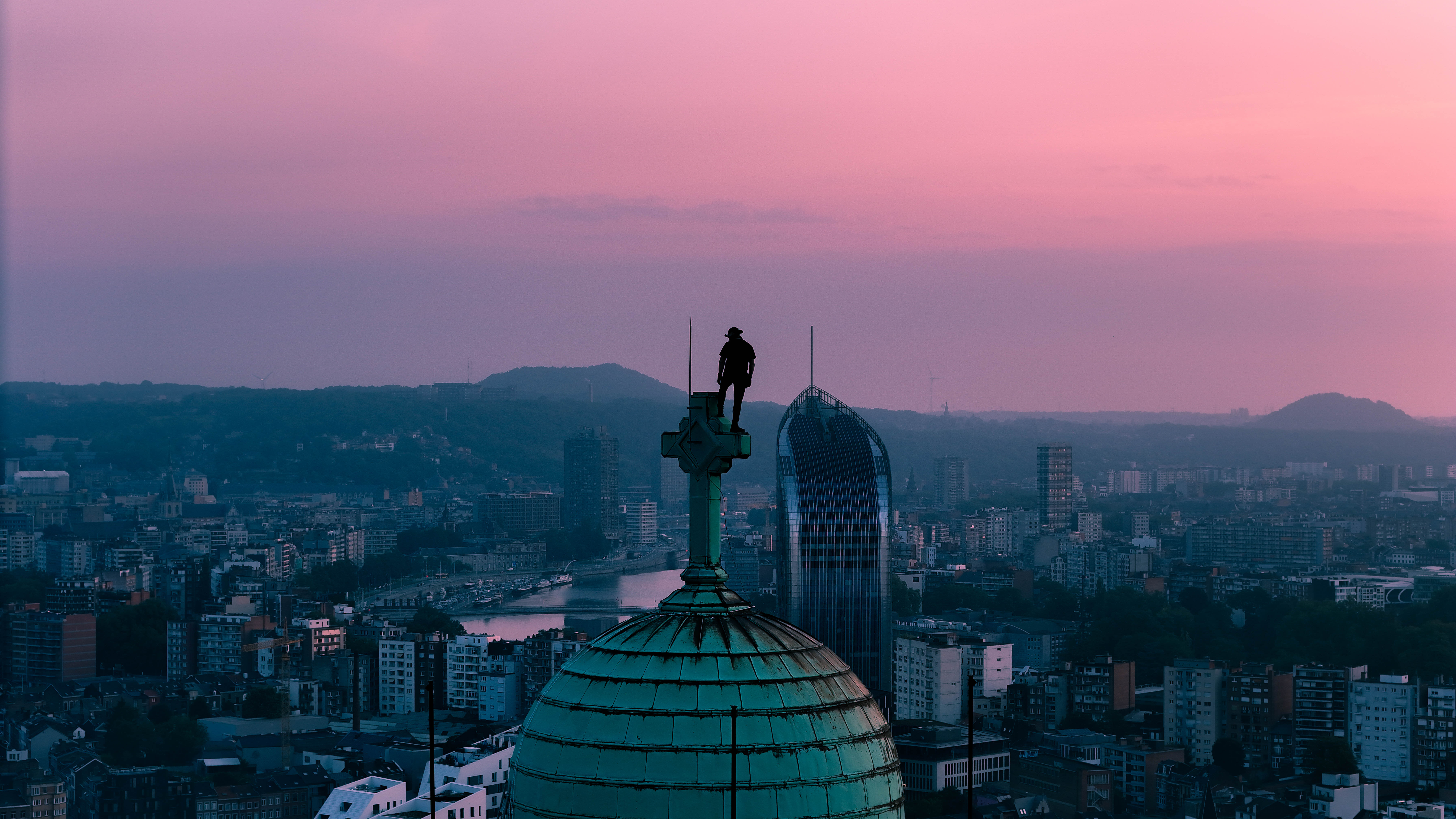 Dôme de Cointe à Liège — ascension urbaine au lever du soleil